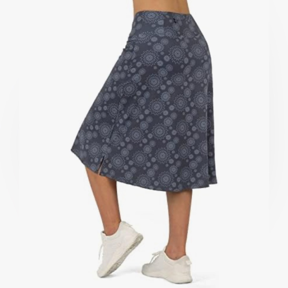 NWT - beroy Women's Midi Length Skorts Skirts with 3 Pockets Modest Skirts - Picture 2 of 7